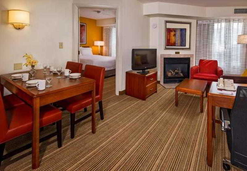 Sonesta Es Suites Raleigh ケーリー 部屋 写真